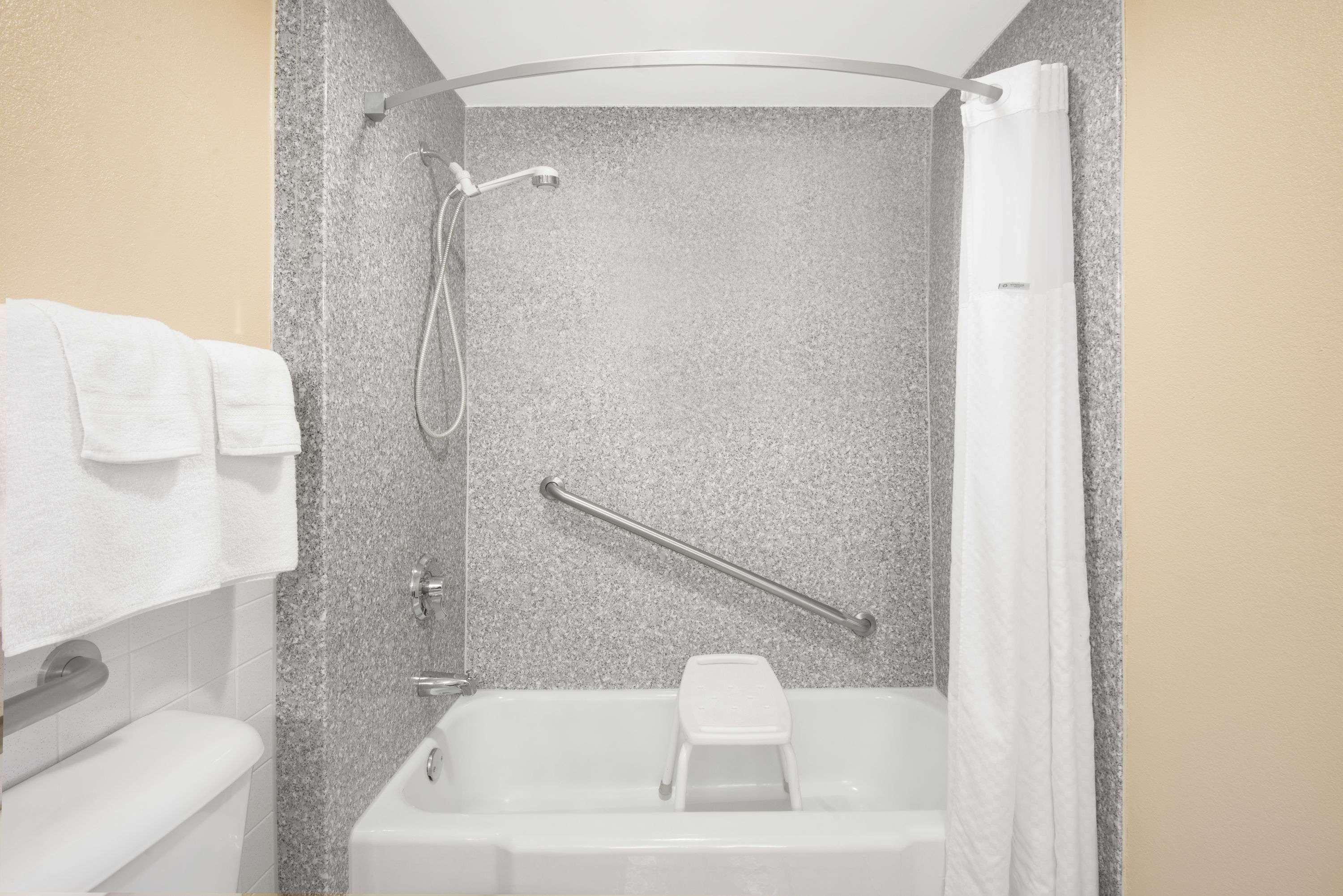 Hotel Super 8 By Wyndham Ashland Extérieur photo