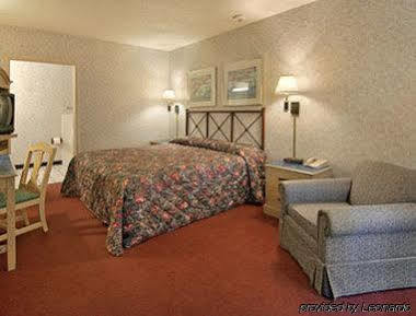 Hotel Super 8 By Wyndham Ashland Extérieur photo